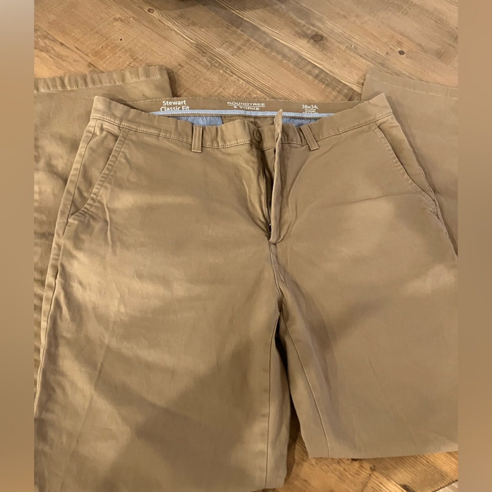 Roundtree and Yorke Chinos in Brown Tan, Stewart Classic Fit, 38x34